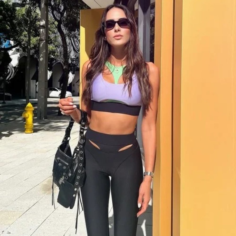 Alo Yoga Airlift Cutaway Bra Limited: Violet Skies/Ultramint/Black